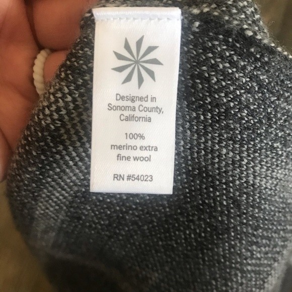 Athleta Dakota Merino Wool Plaid Windowpane Gray Sweater - Size XXS - Picture 5 of 10